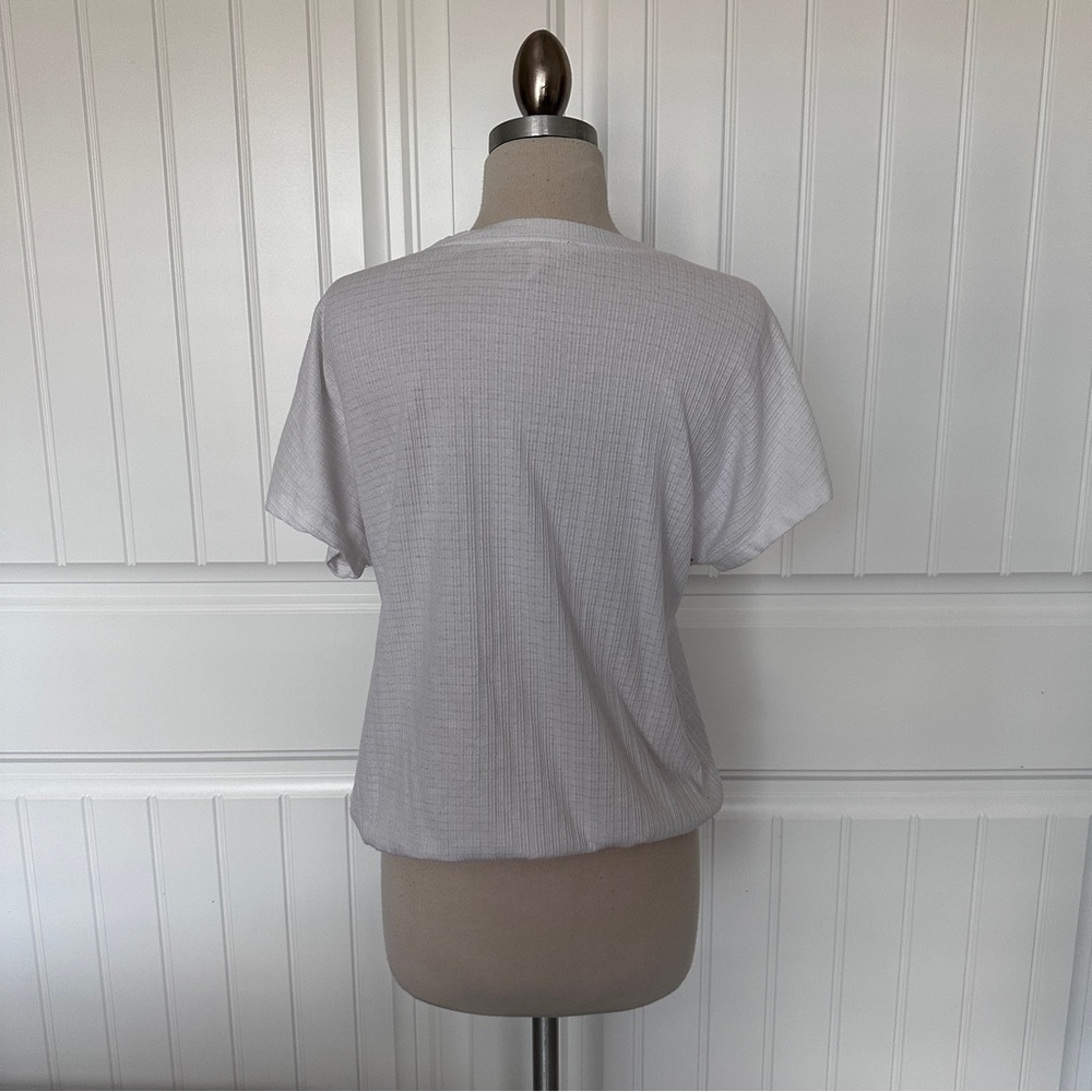 Como Vintage White Short Sleeve Tee - Picture 2 of 7